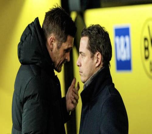 日中超焦点,山东泰山与,河南队握手,PM体育官方网站,PM体育app下载平台,PM体育平台首页,PM体育官网入口