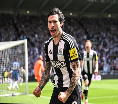 维尼修斯对,阿根廷球员,比手势,PM体育官方网站,PM体育app下载平台,PM体育平台首页,PM体育官网入口